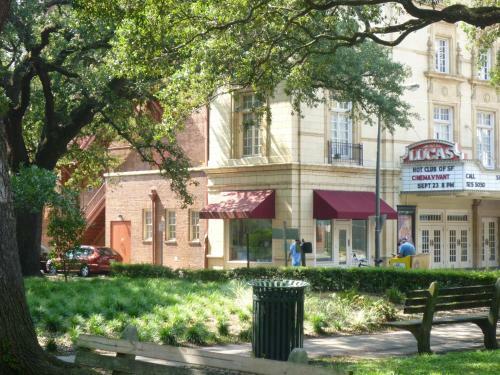 Bed & Breakfast Planters Inn On Reynolds Square