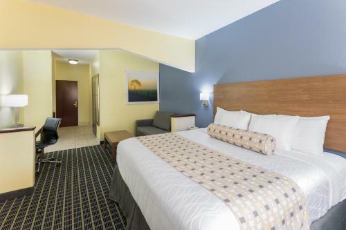 Hotel Days Inn & Suites