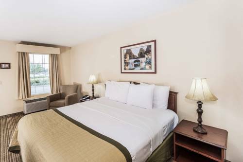 Motel Baymont Inn And Suites - Valdosta