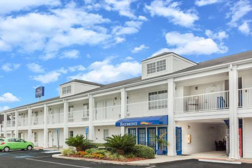 Motel Baymont Inn And Suites - Valdosta