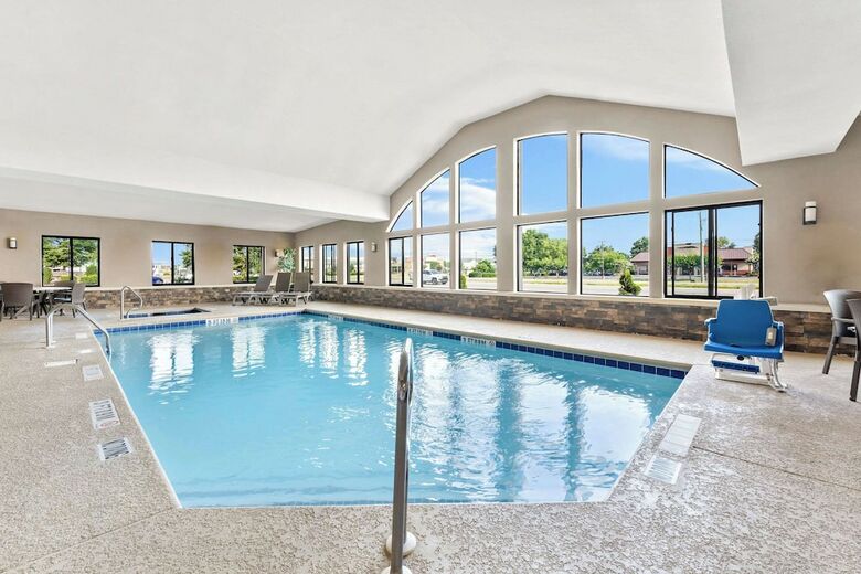 Hotel Comfort Suites Warner Robins