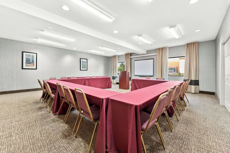 Hotel Comfort Suites Warner Robins
