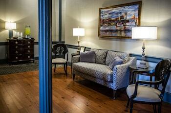Bed & Breakfast East Bay Inn