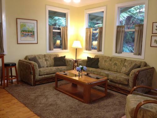 Hostal Carson's Kaloko Mountain Cottage