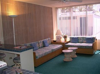 Aparthotel Kuhio Banyan Hotel