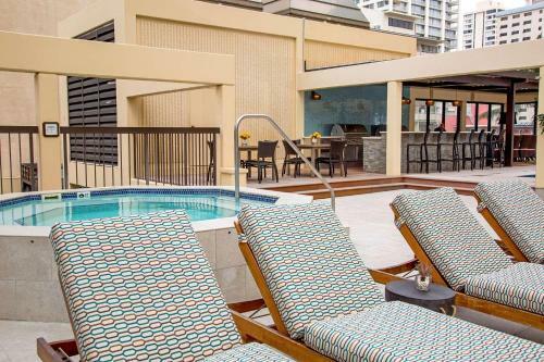 Aparthotel Aston Waikiki Beach Tower