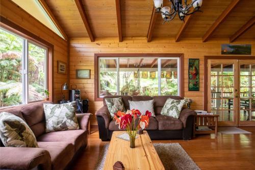 Alas Del Kealoha By Hawaii Volcano Vacations