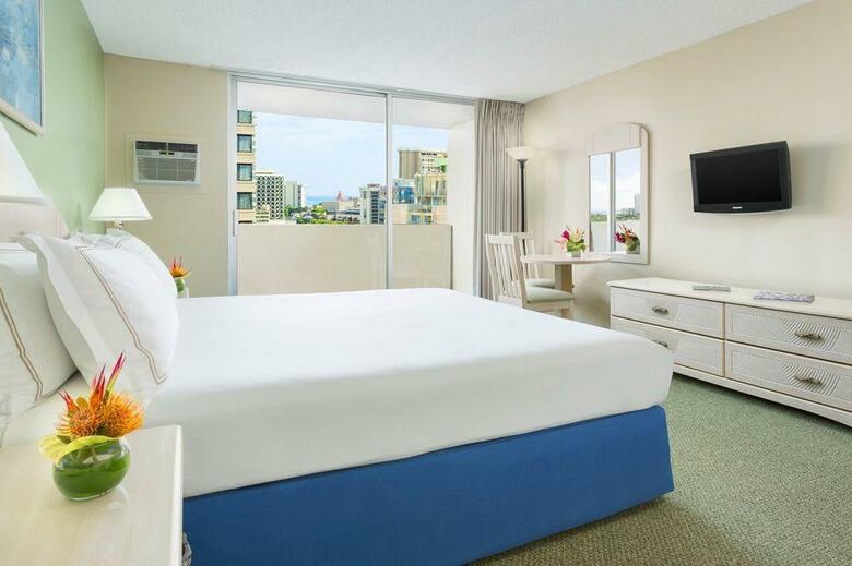 Ambassador Hotel Waikiki