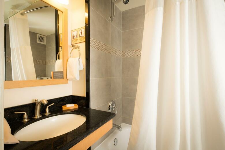 Vive Hotel Waikiki