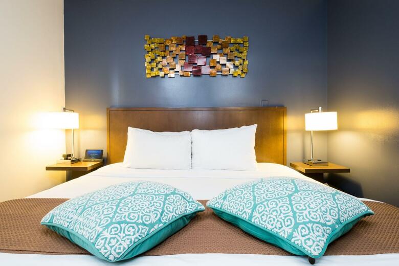 Vive Hotel Waikiki