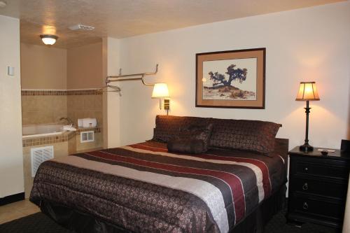 Lava Spa Motel & Rv