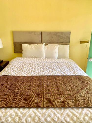 Hotel Aura Soma Lava