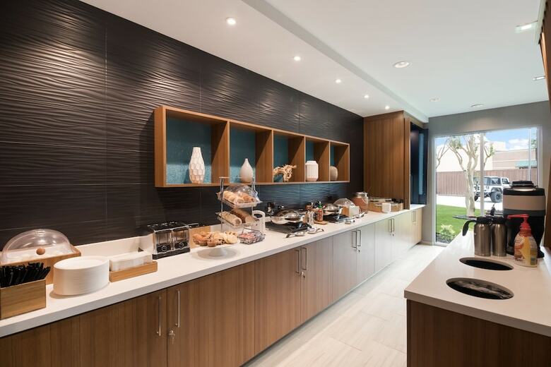 Hotel Springhill Suites By Marriott Dallas/stemmons