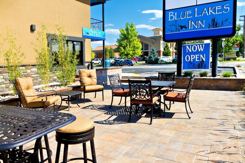 Hotel Blue Lakes Inn