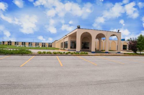 Posada Rodeway Inn - North Aurora
