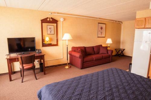 Posada Rodeway Inn - North Aurora