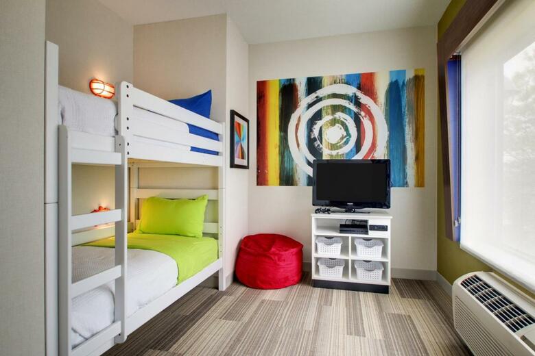 Hotel Holiday Inn Express & Suites Aurora - Naperville