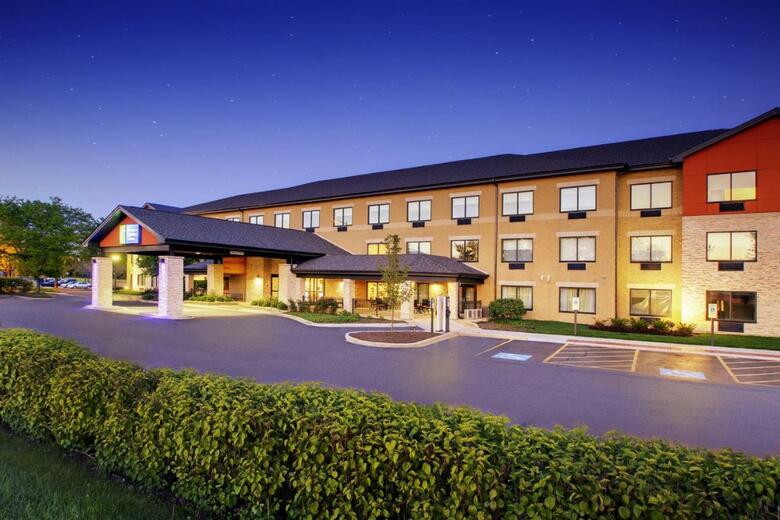 Hotel Holiday Inn Express & Suites Aurora - Naperville