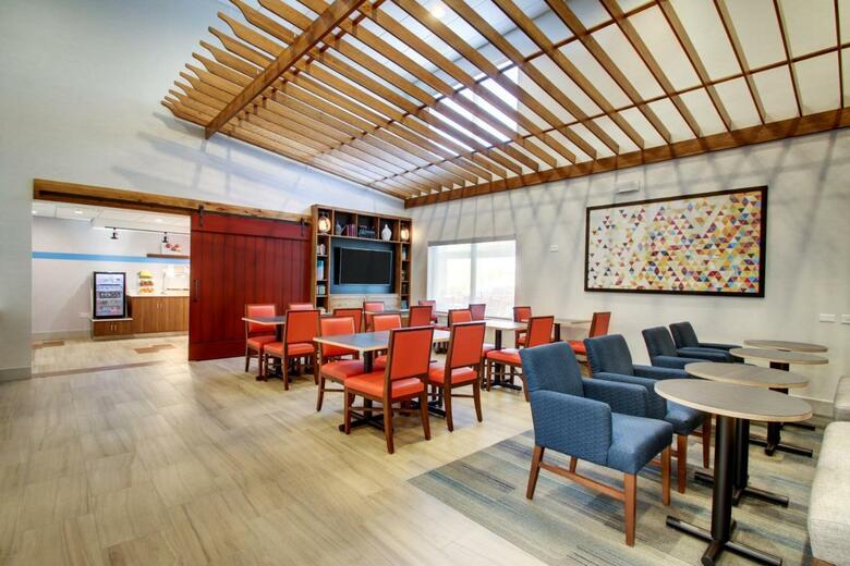 Hotel Holiday Inn Express & Suites Aurora - Naperville