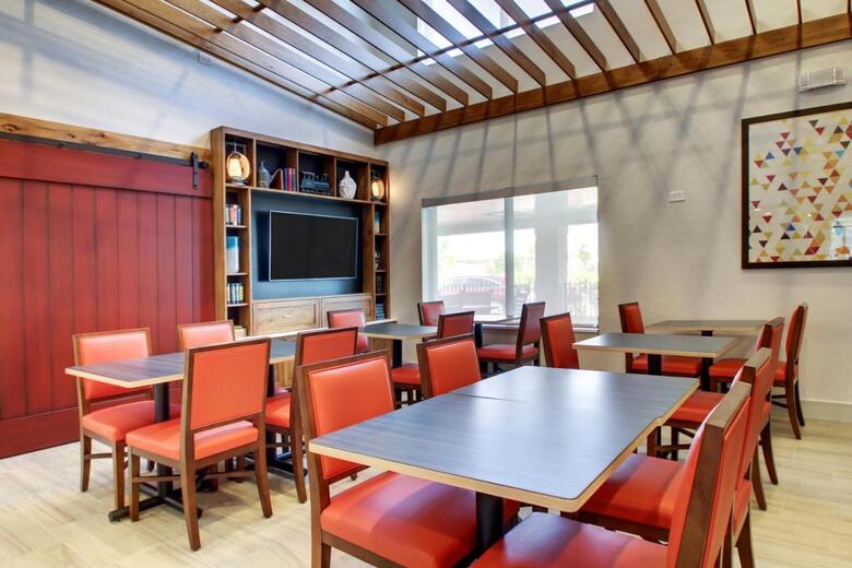 Hotel Holiday Inn Express & Suites Aurora - Naperville