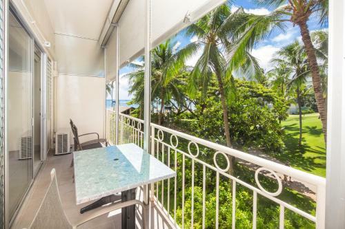 Aparthotel Castle Waikiki Shore Beachfront Condominiums