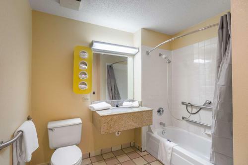 Hotel Motel 6 Libertyville