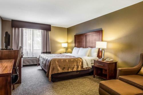 Hotel Quality Inn & Suites