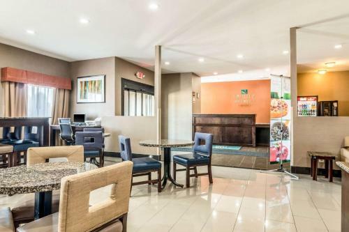 Hotel Quality Inn & Suites
