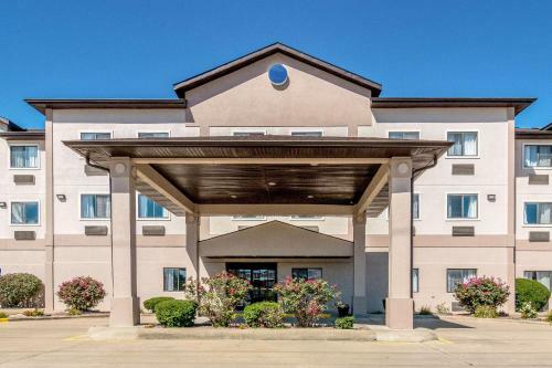 Hotel Quality Inn & Suites
