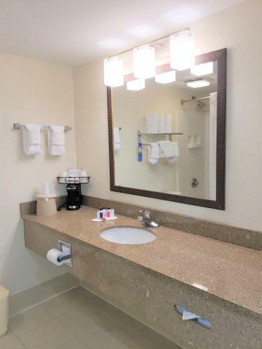 Hotel Baymont Inn & Suites Fishers