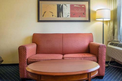 Hotel Clarion Inn Merrillville