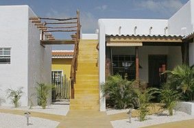 Hotel Tropicana & Bonaire Fun Apartments (.)