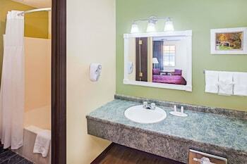 Motel Days Inn & Suites - Terre Haute