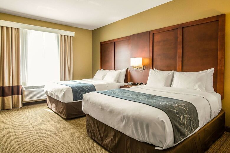 Hotel Comfort Suites - Dodge City