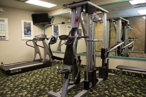 Hotel Lamplighter Inn & Suites Pittsburg