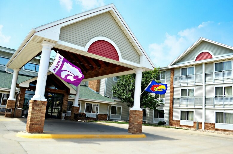 Fossil Creek Hotel & Suites