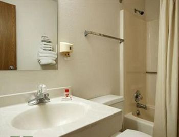 Hotel Super 8 Wichita Ks