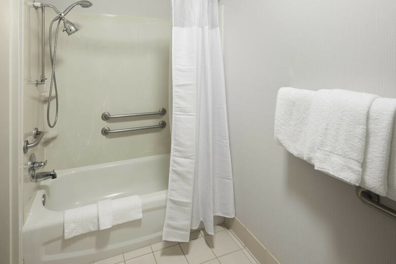 Hotel Courtyard By Marriott Wichita East