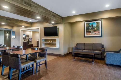 Hotel Comfort Suites Danville