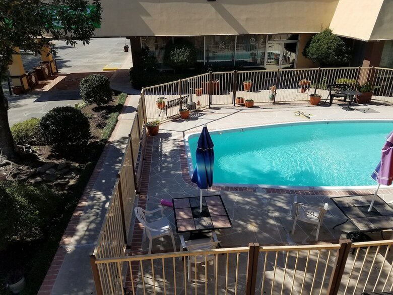 Motel Discovery Inn