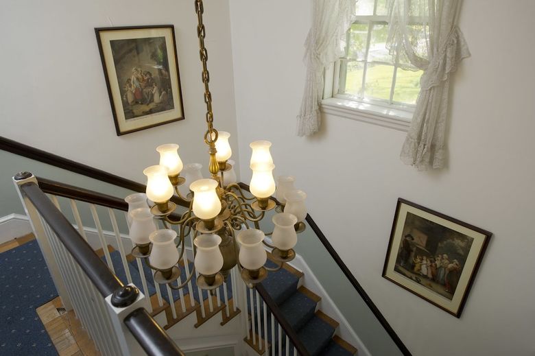 Bed & Breakfast Anne's White Columns Inn