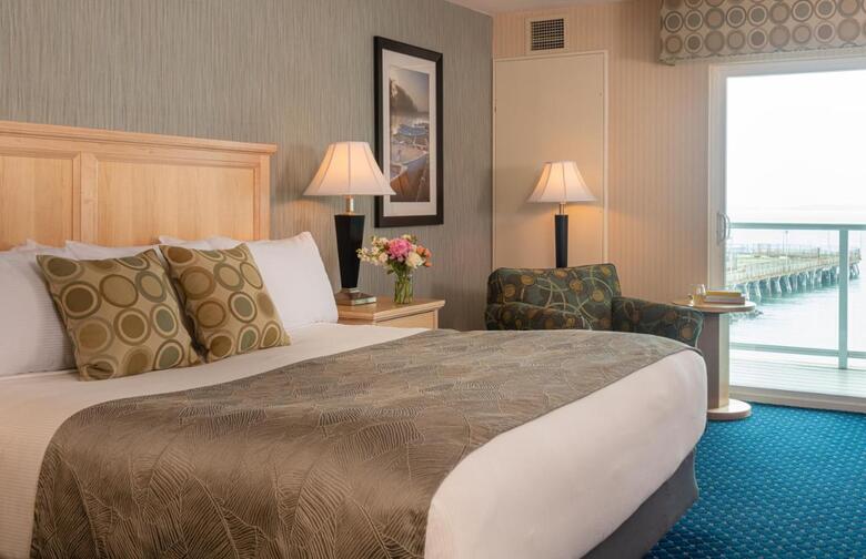 Atlantic Oceanside Hotel & Conference Center