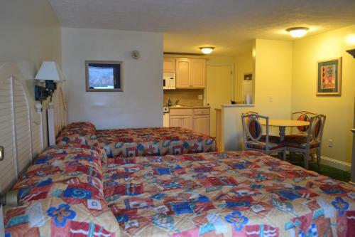 Hotel Seafarer Condominium Resort