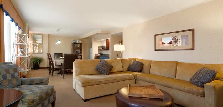 Hotel Embassy Suites Baltimore Inner Harbor