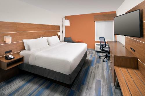 College Park Hotel & Suites