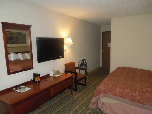 Super 8 Motel Waldorf
