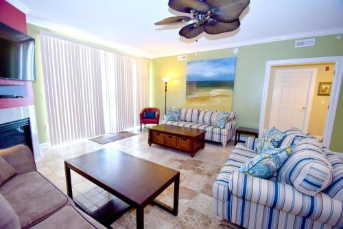 Apartamento Ocean's Edge 402
