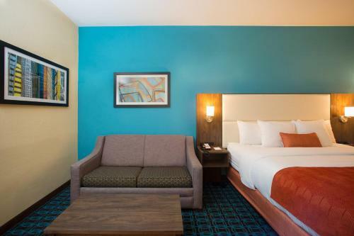 The North Shore Hotel