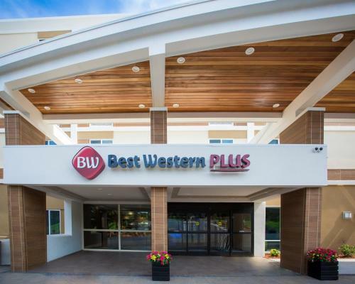 The North Shore Hotel