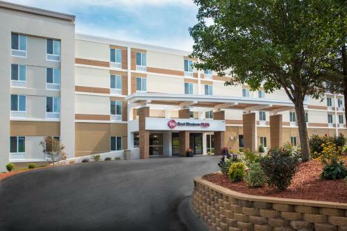 The North Shore Hotel